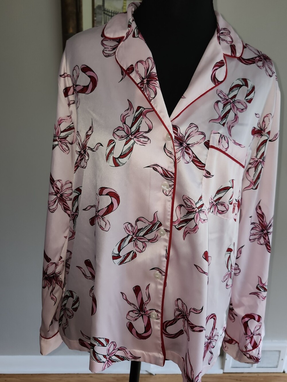Victoria's Secret Pink Candy-Cane & Bow Satin Pajama Set
